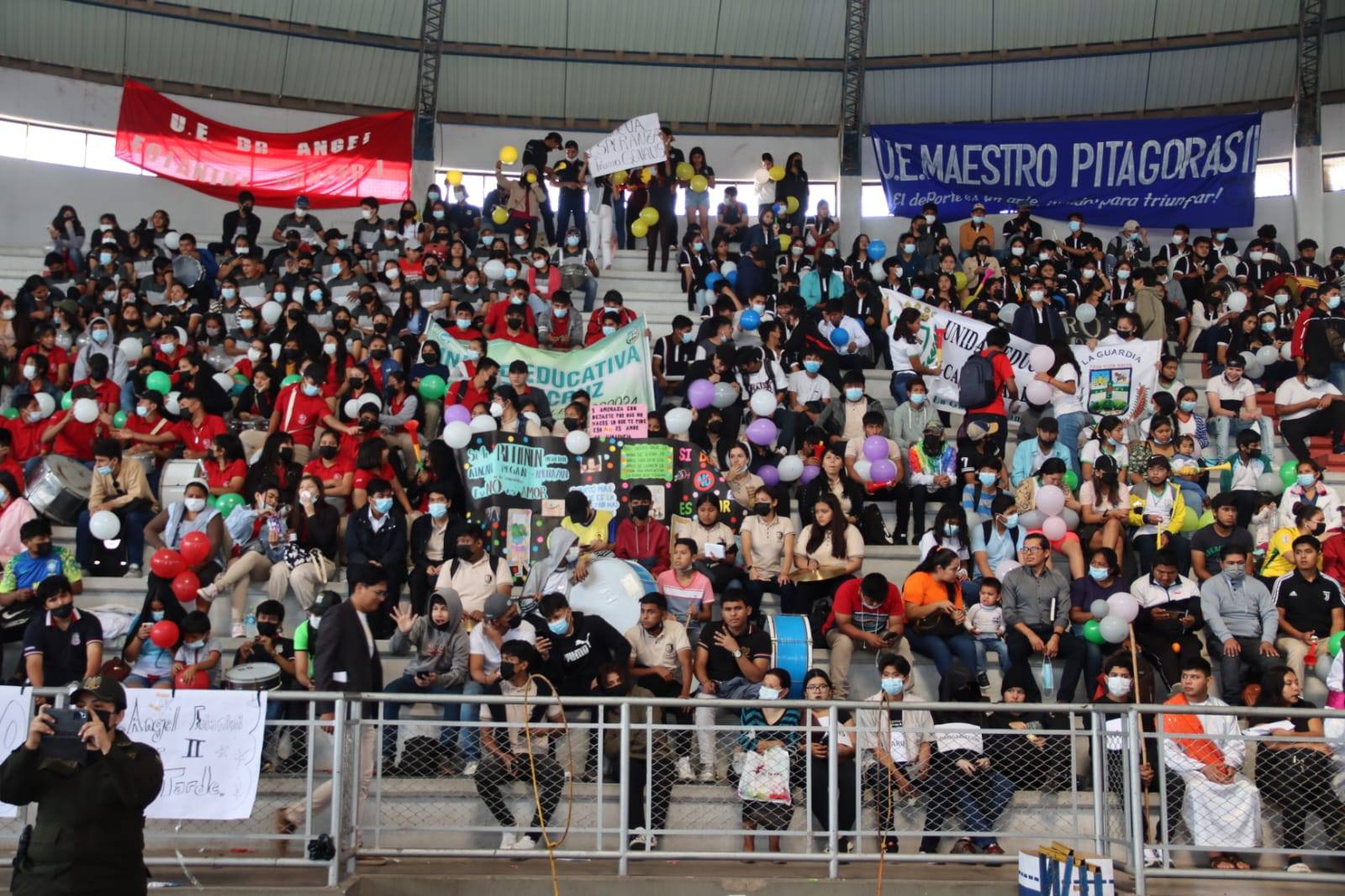 Más de 5.000 estudiantes participaron de un encuentro contra la violencia y las drogas en La Guardia