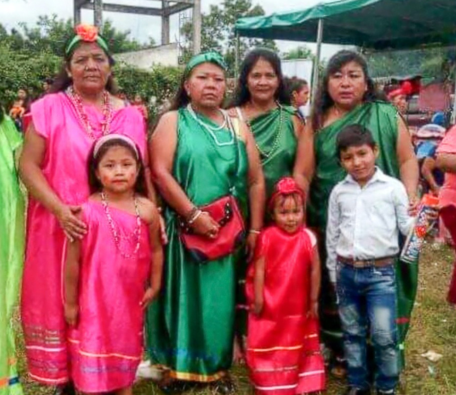 Mujeres guaraníes presentan su libro “Laguna Chica” que resume sus luchas por recuperar su territorio