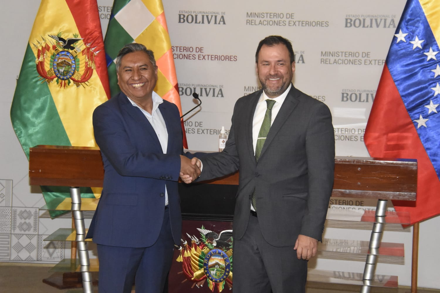 Bolivia y Venezuela perfilan 14 acuerdos y preparan la cita de abril para afianzar la relación bilateral