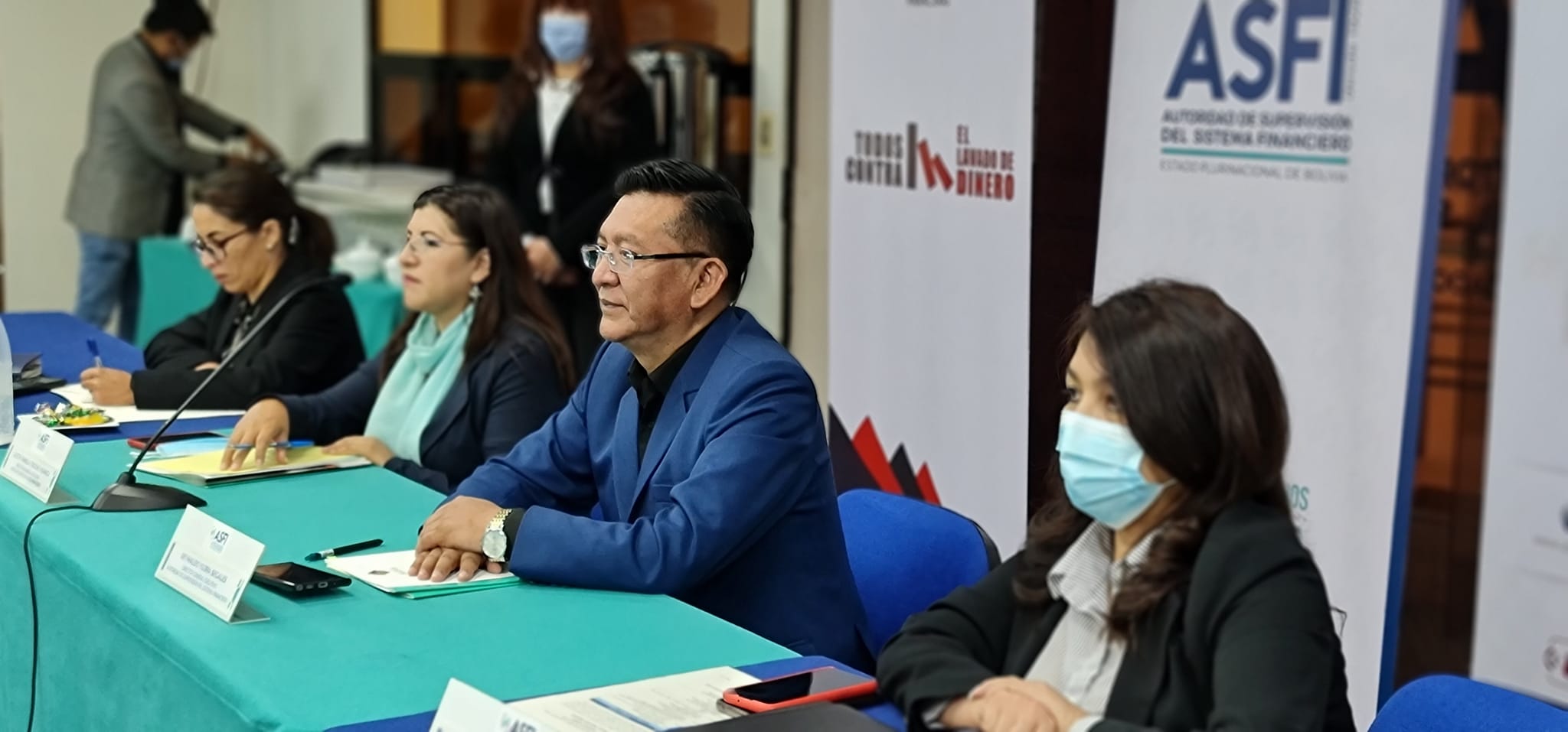 ASFI califica de especulaciones declaraciones sobre el dólar y anuncia controles