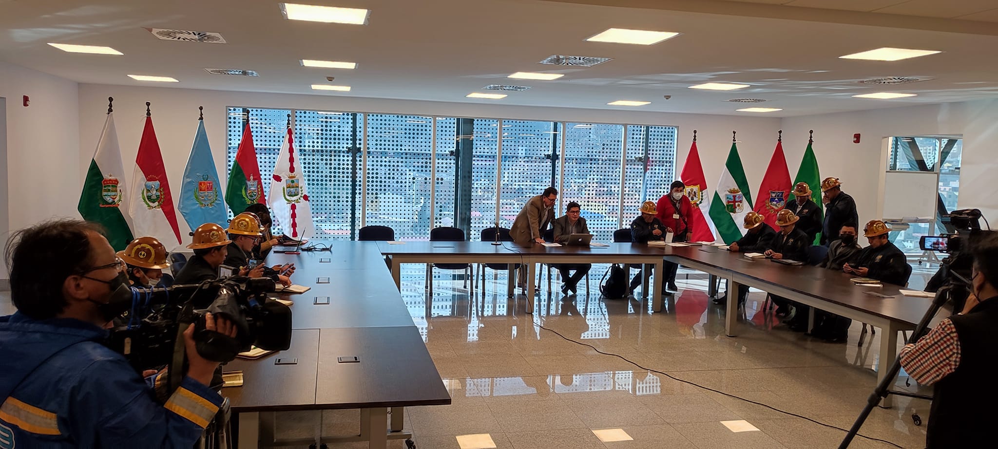 Economía socializa proyecto de Ley del Oro y logra el respaldo de Fencomin