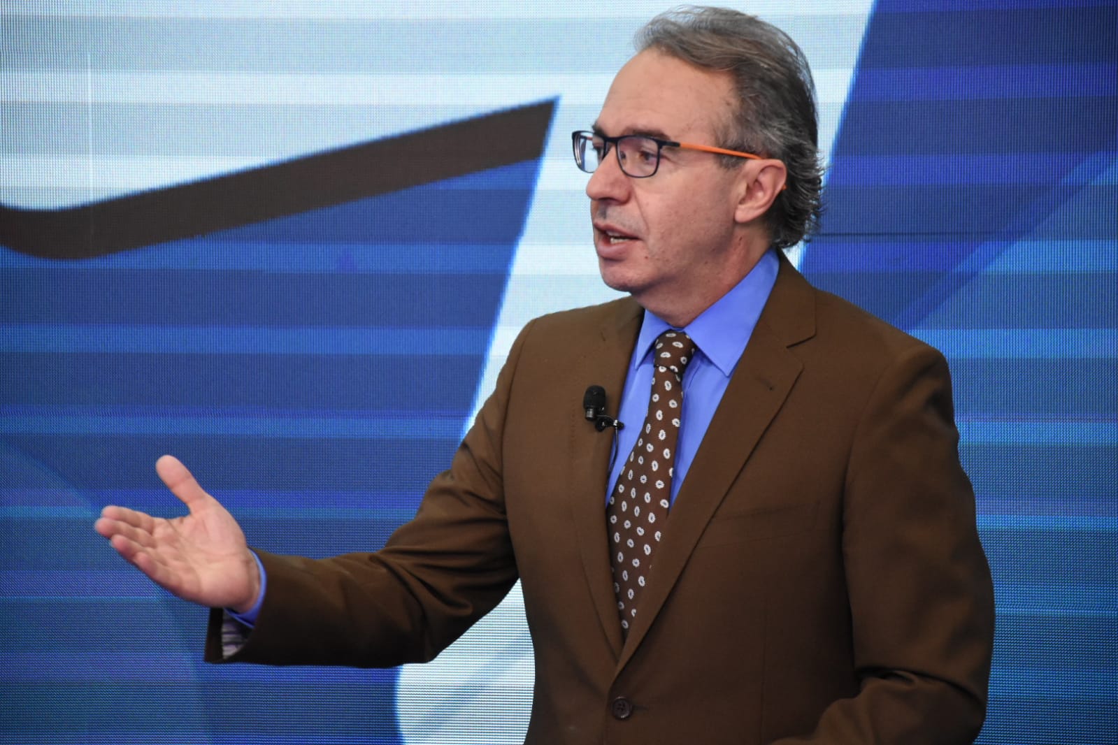 Richter califica de “injerencia” posición de senadores chilenos sobre Áñez, “no las consideramos”