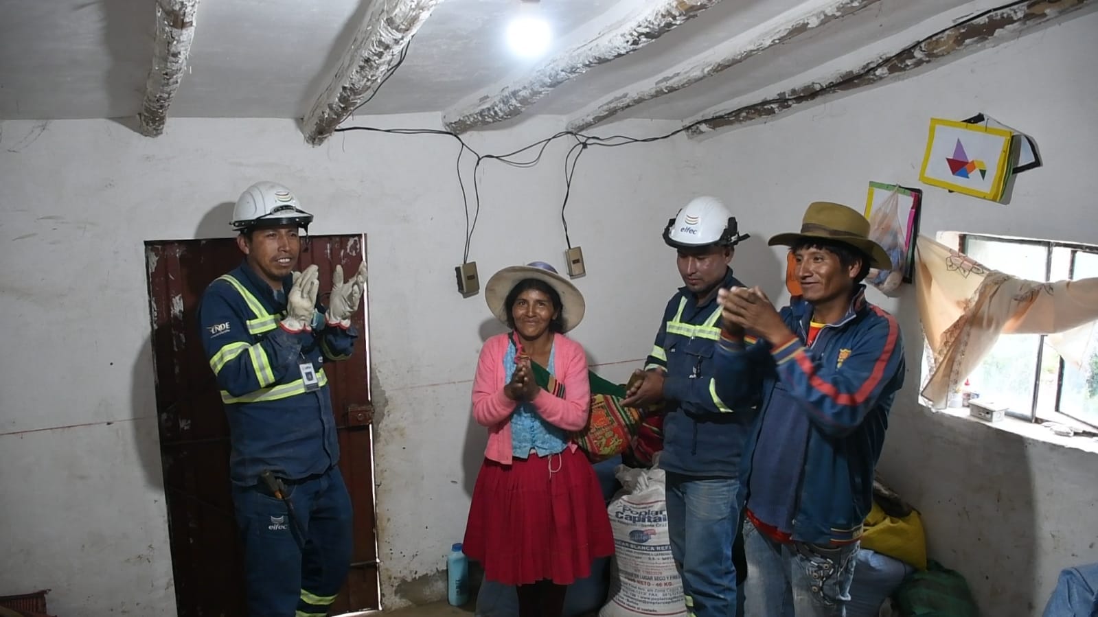 El Gobierno invierte Bs 2.515 millones y beneficia a 78.357 familias con energía eléctrica