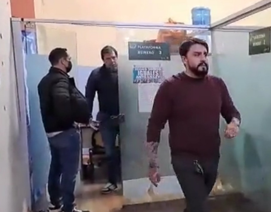 Felcv activará demanda penal por agresiones verbales y discriminación contra abogados de Camacho