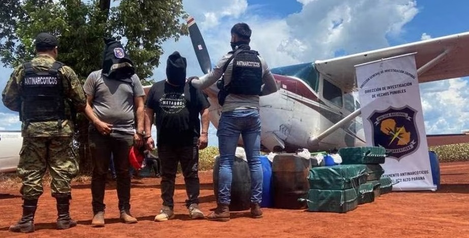 Fiscalía investiga de oficio para dar con el dueño de la narcoavioneta interceptada en Paraguay