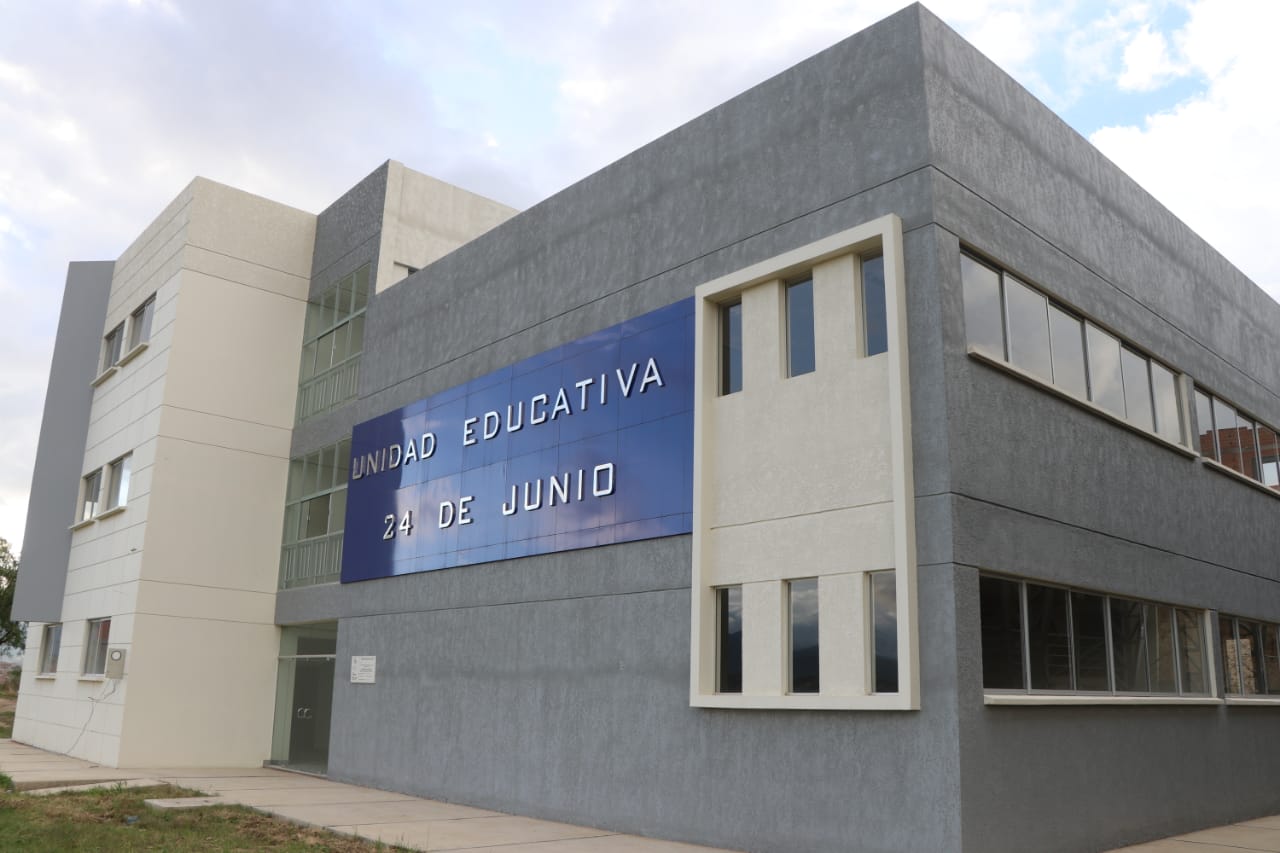 Presidente inaugura una nueva unidad educativa en Tarija que demandó una inversión de más de Bs 6 millones