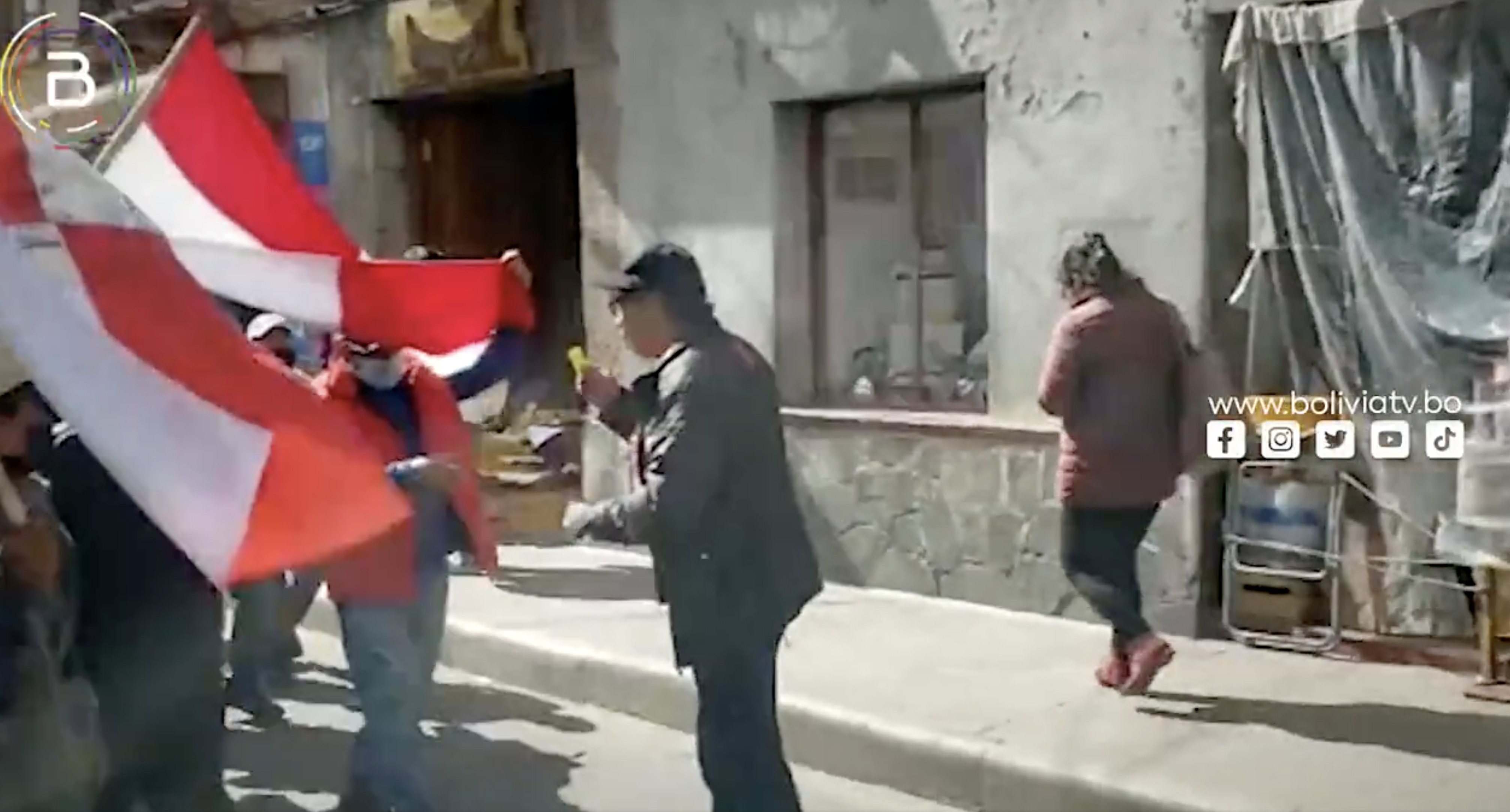 Captan en Potosí como presionaron y controlaron para robustecer la reducida marcha de Comcipo