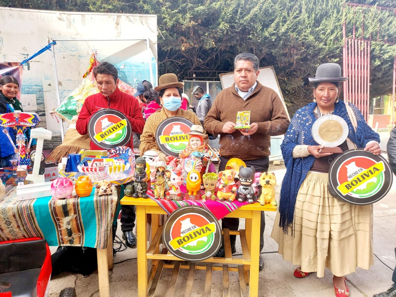 Más de 2.000 artesanos ofertarán productos con sello “Hecho en Bolivia” en la Alasita de El Alto 