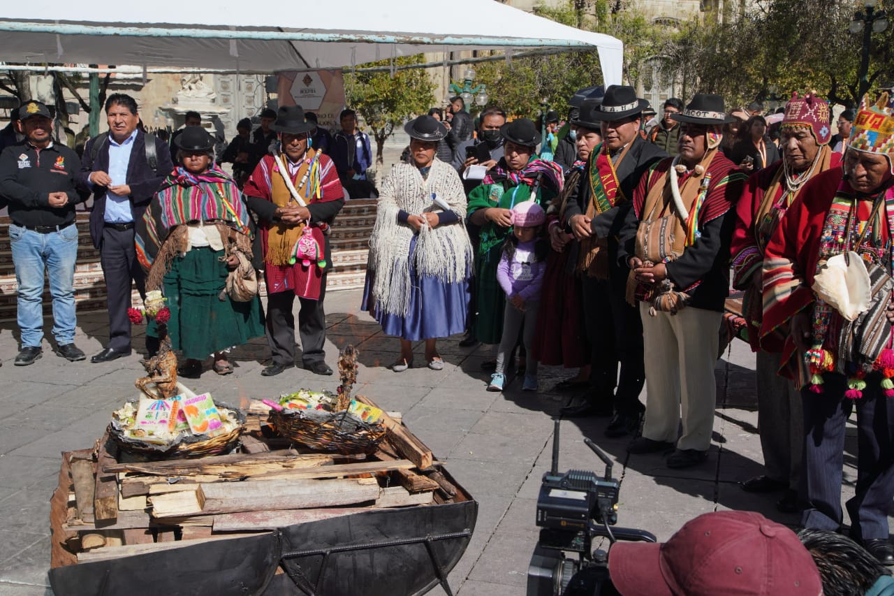 Tiwanaku y más de 200 lugares sagrados de Bolivia se preparan para celebrar el Willkakuti 5531
