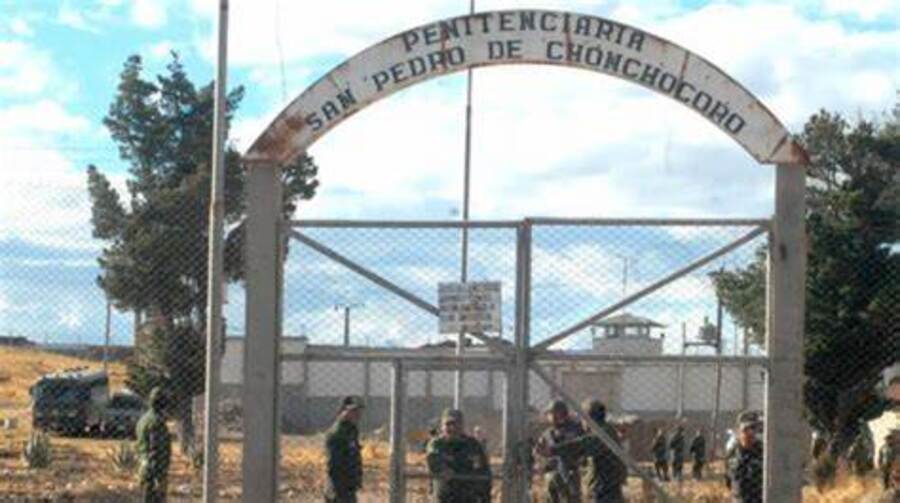 Régimen Penitenciario: IITPCUP y Felcc no encontraron ningún tipo de cámaras, ni cableado en la celda de Fernando Camacho