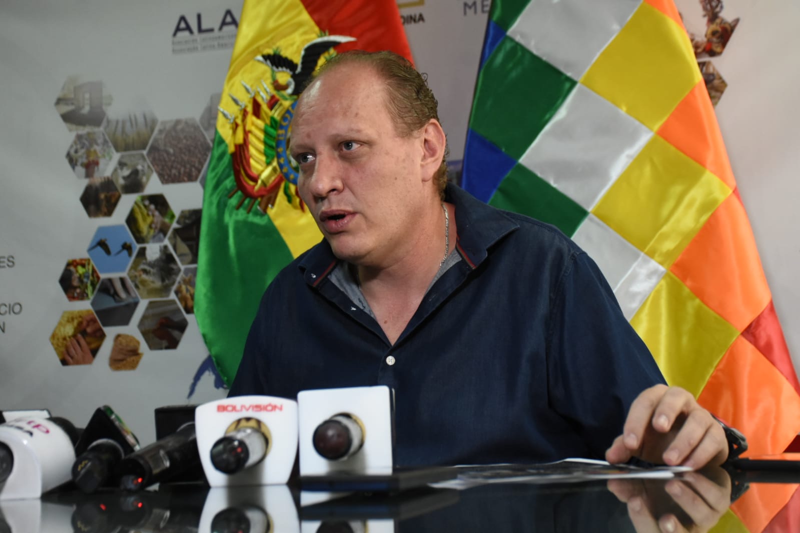 Bloqueo en Desaguadero ocasiona $us 5 millones de afectación por día a las exportaciones bolivianas, el Gobierno pide tregua 