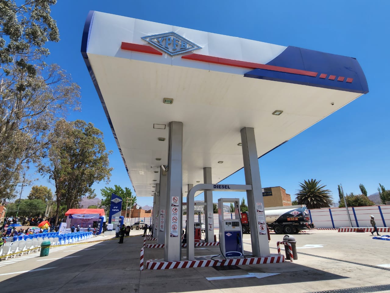 YPFB aumentará hasta 15% el suministro de combustibles en Carnaval y sus surtidores atenderán las 24 horas