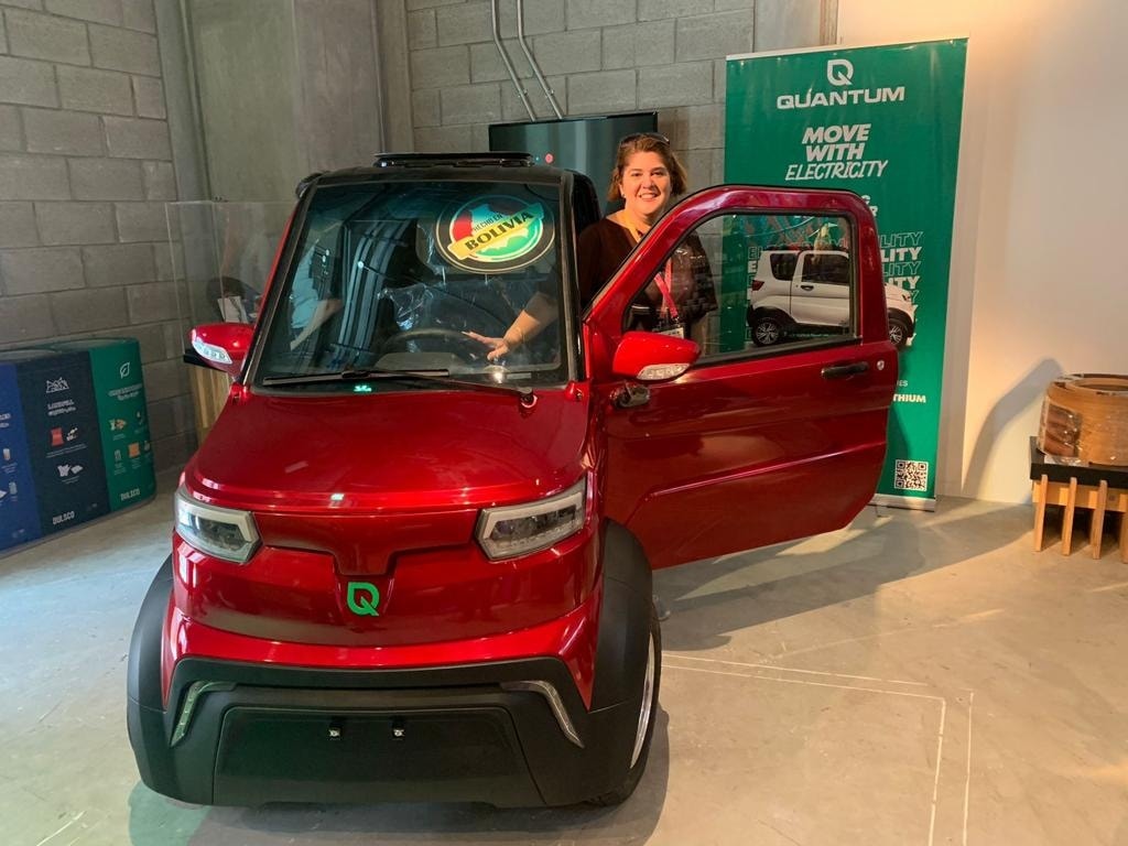 Autos eléctricos con sello “Hecho en Bolivia” llegan a El Salvador, Perú y Paraguay