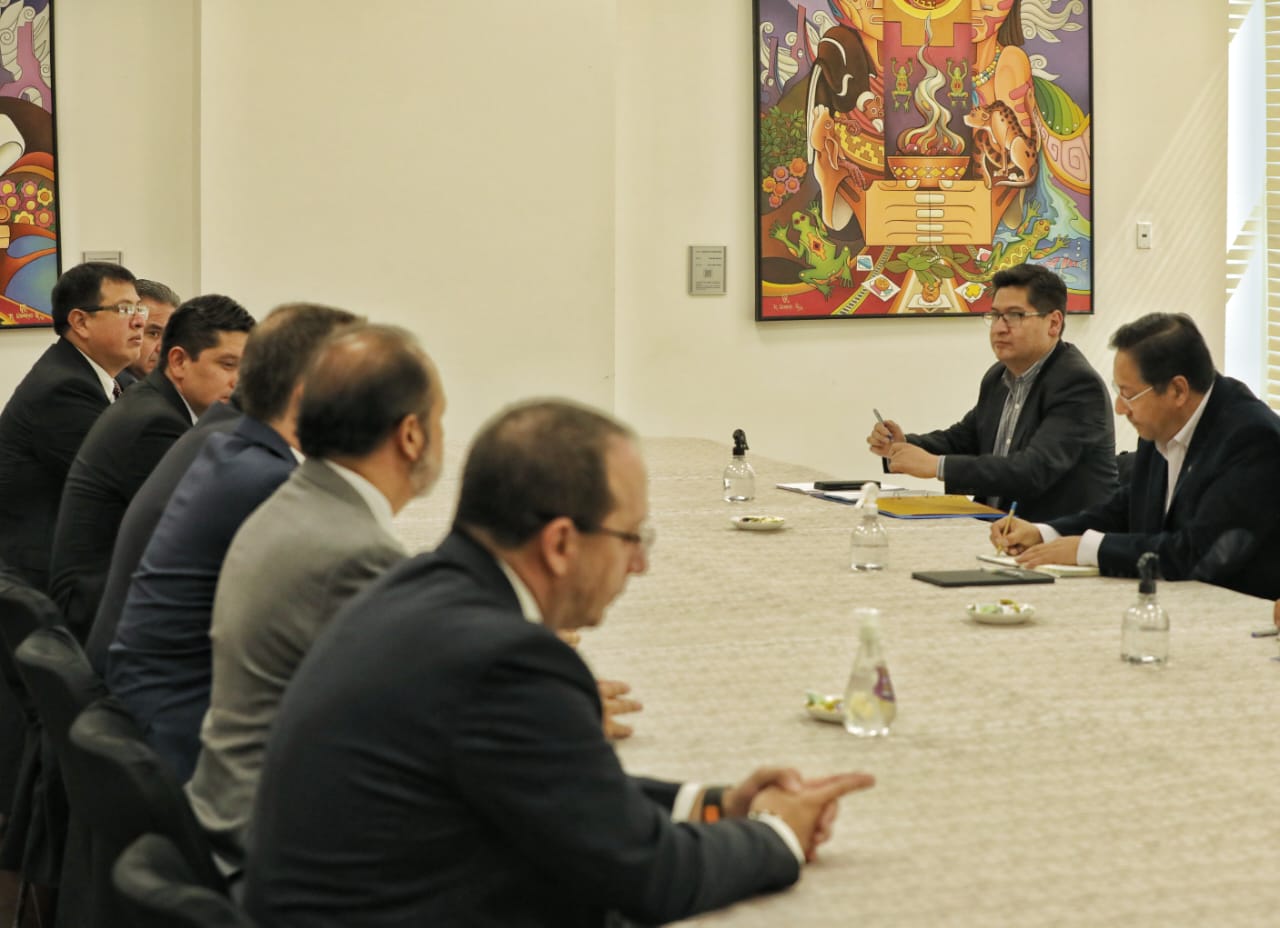 Presidente y la Confederación de Empresarios establecen trabajo coordinado para impulsar la economía