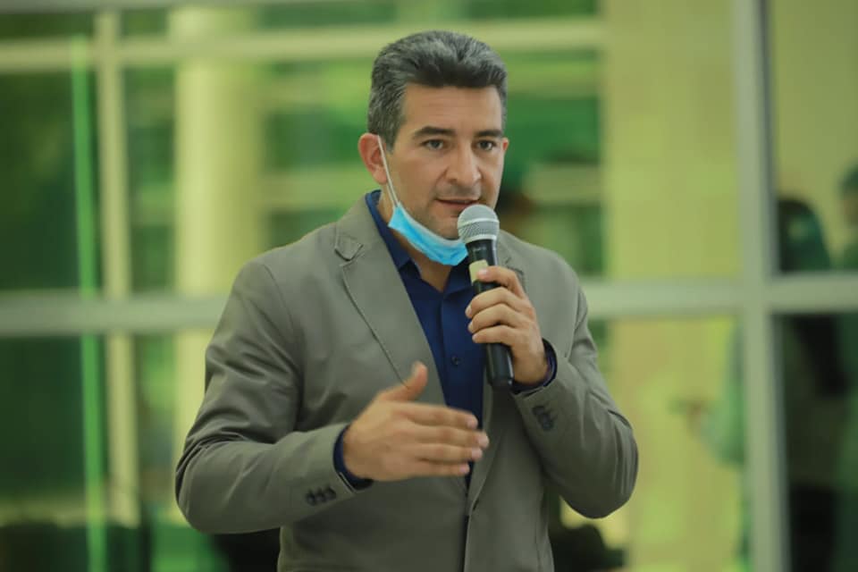 Diputado de Creemos denuncia falta de democracia en la alianza y exige a Camacho solucionar fricciones