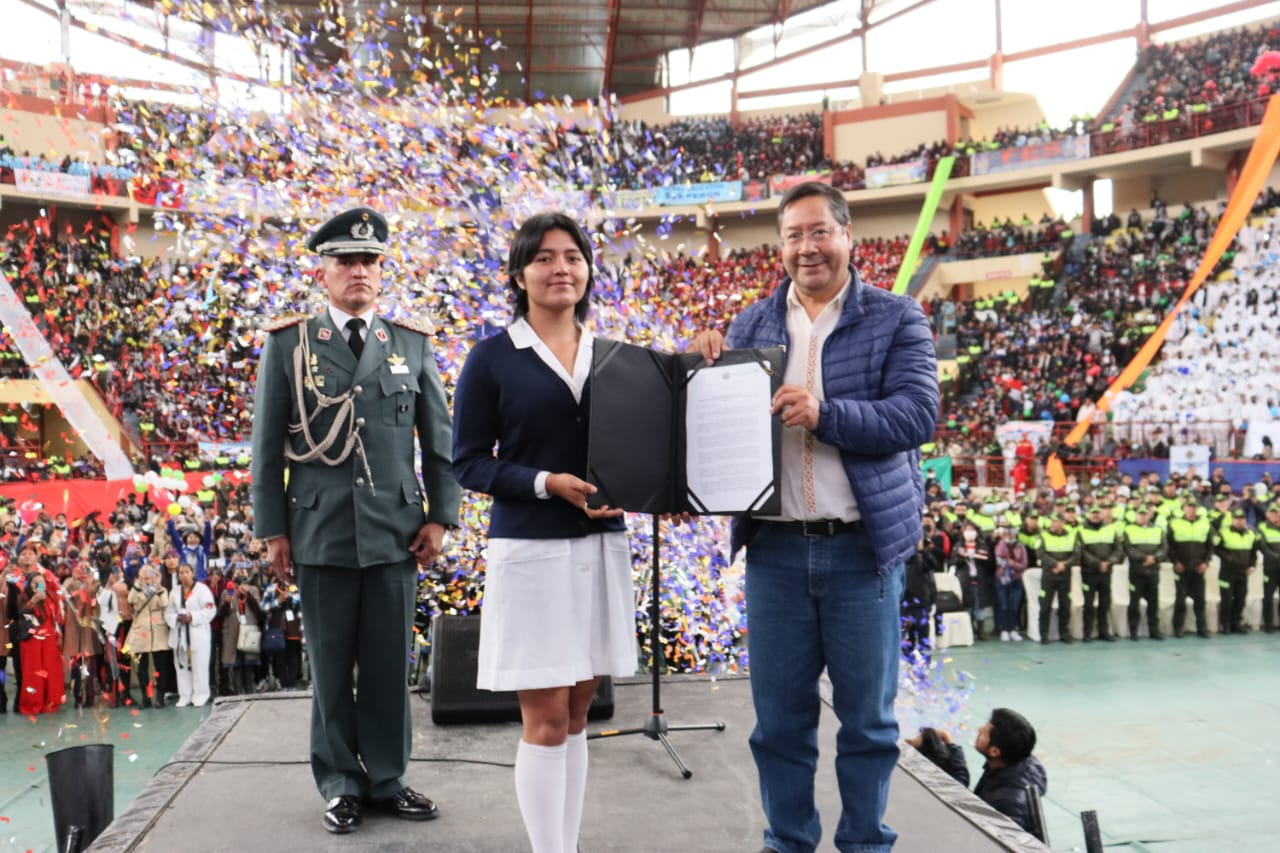 Bolivia declara el 2023 “Año de la juventud de la juventud hacia el Bicentenario" (Adelanto)