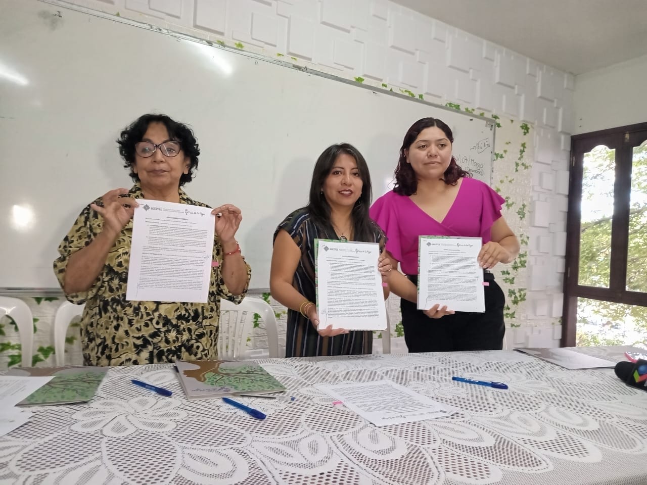 El Gobierno y la Casa de la Mujer acuerdan trabajo para el pleno ejercicio de los derechos de las mujeres en Santa Cruz