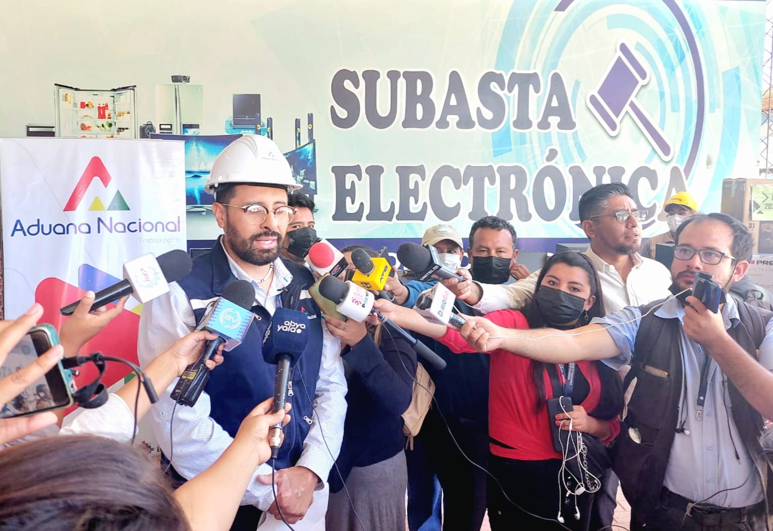 La Aduana subastará en Cochabamba 32 toneladas de mercancía incautada al contrabando