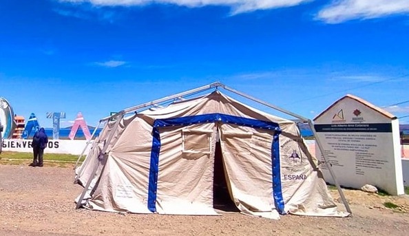 Bomberos instalan carpas de asistencia médica en la ruta de peregrinación a Copacabana
