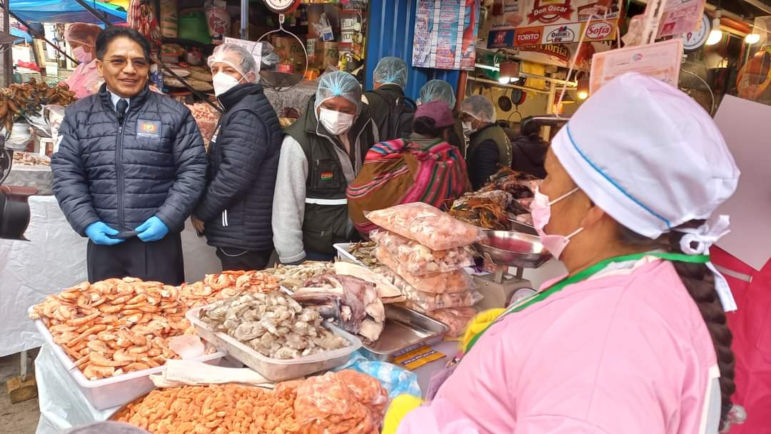 Defensa del Consumidor intensifica controles en la venta de pescado y mariscos por Semana Santa
