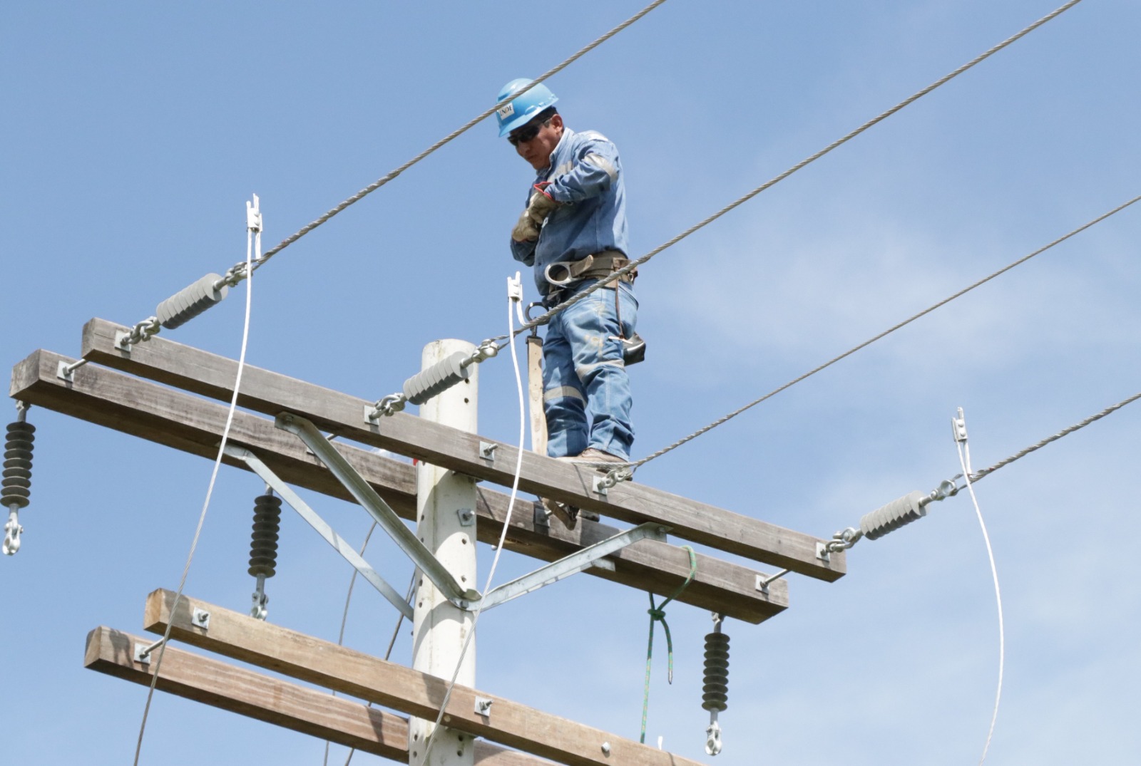 ENDE aclara que las tarifas de energía eléctrica las fija Autoridad de Electricidad