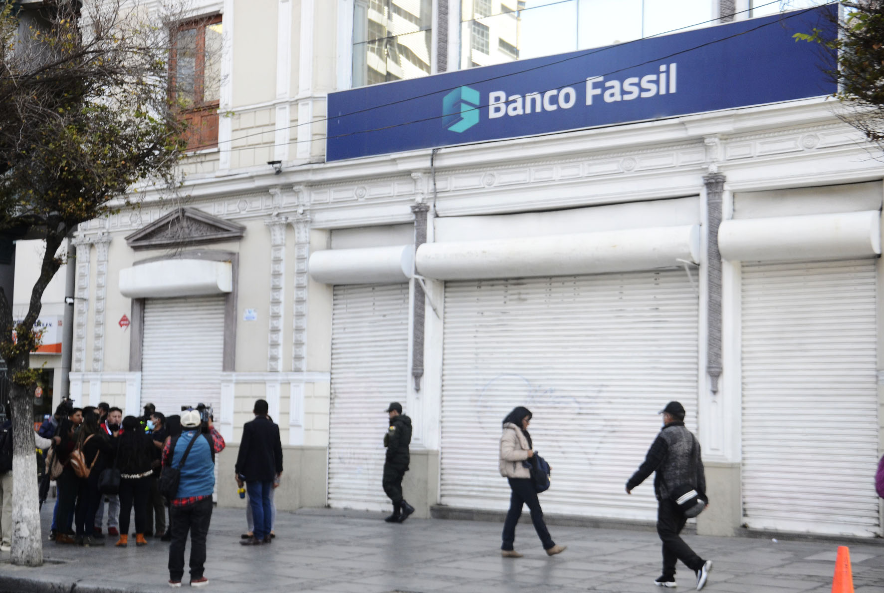 Richter apunta a élites cruceñas de desviar recursos del Banco Fassil y apropiarse de los ahorros de la población