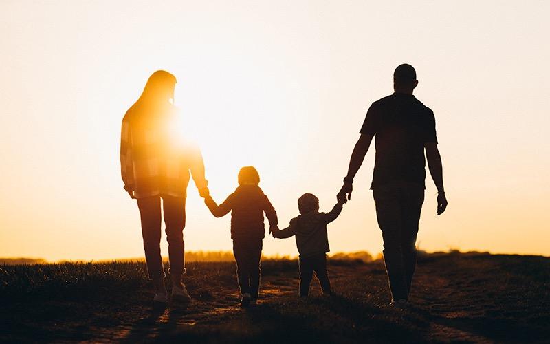 Ministro Lima: Hemos pasado de cuatro años de trámites a tres meses en un proceso de adopción