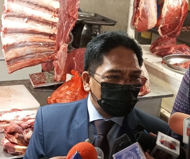 Defensa del Consumidor ejecuta controles tras denuncias por venta de carne de burro en El Alto