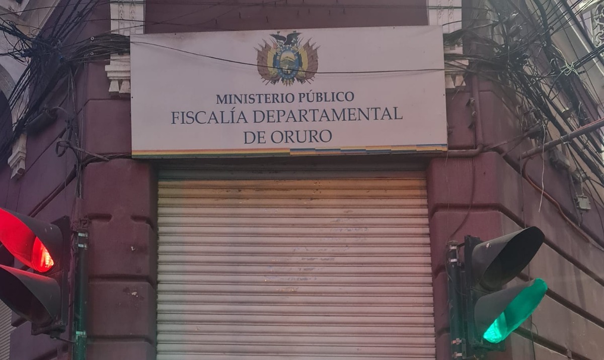 Seis policías son imputados por el presunto robo agravado de mineral en Oruro