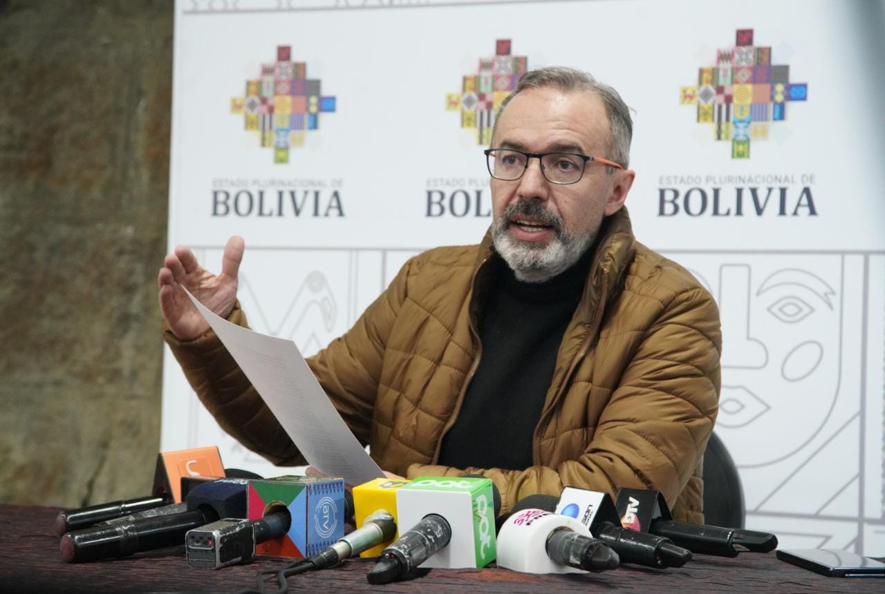 Gabinete Ampliado: Los bolivianos deben tener la “absoluta seguridad” de que el Gobierno trabaja por el crecimiento económico y que la reconstrucción de la Patria no se detiene 