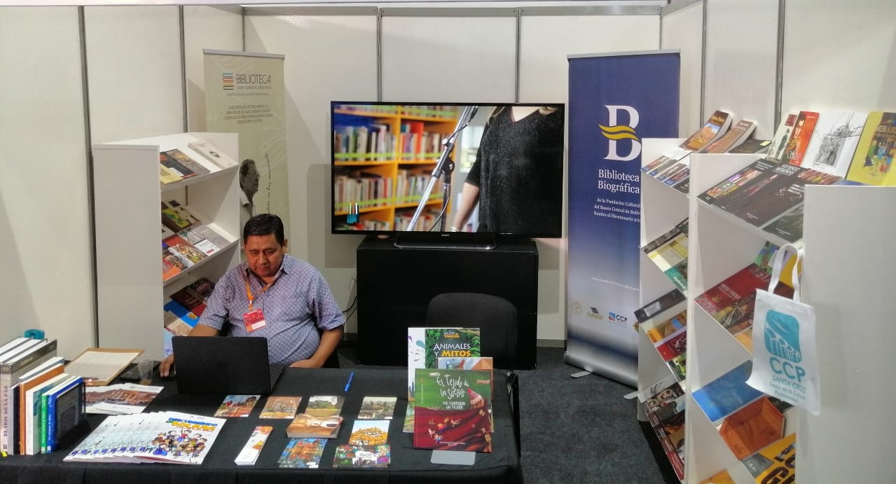 FC-BCB propone literatura guaraní y ayoreode, y un recetario de comida típica de antaño en la Feria del Libro de Santa Cruz