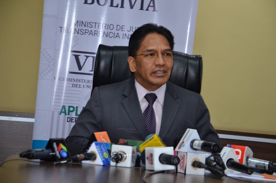 Viceministro exhorta a autoridades peruanas a un esfuerzo conjunto en la lucha contra el contrabando en 12 puntos fronterizos