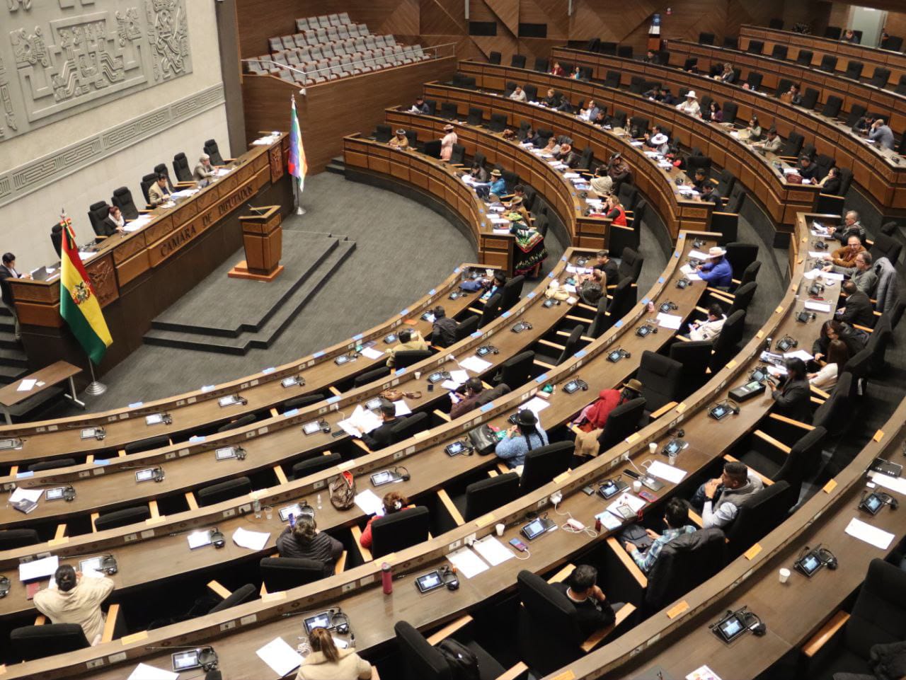 Proyecto de ley de manillas electrónicas de vigilancia no beneficiará a feminicidas, violadores y narcotraficantes