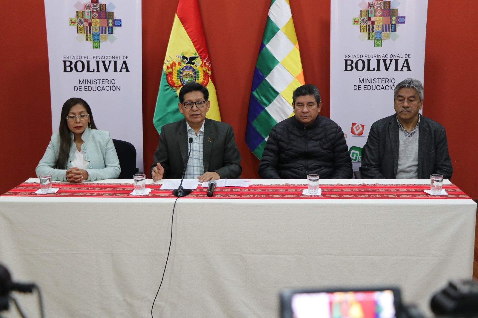 Comisión Multidisciplinaria para erradicar la violencia en colegios se reúne en Tarija