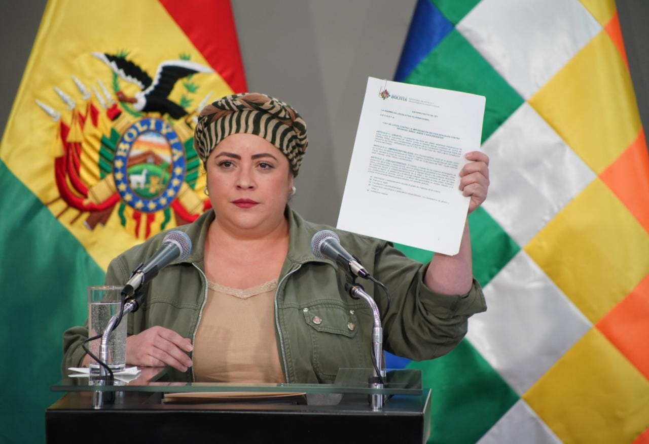 Presidente acepta la “renuncia irrevocable” del Ministro de Medio Ambiente y Agua