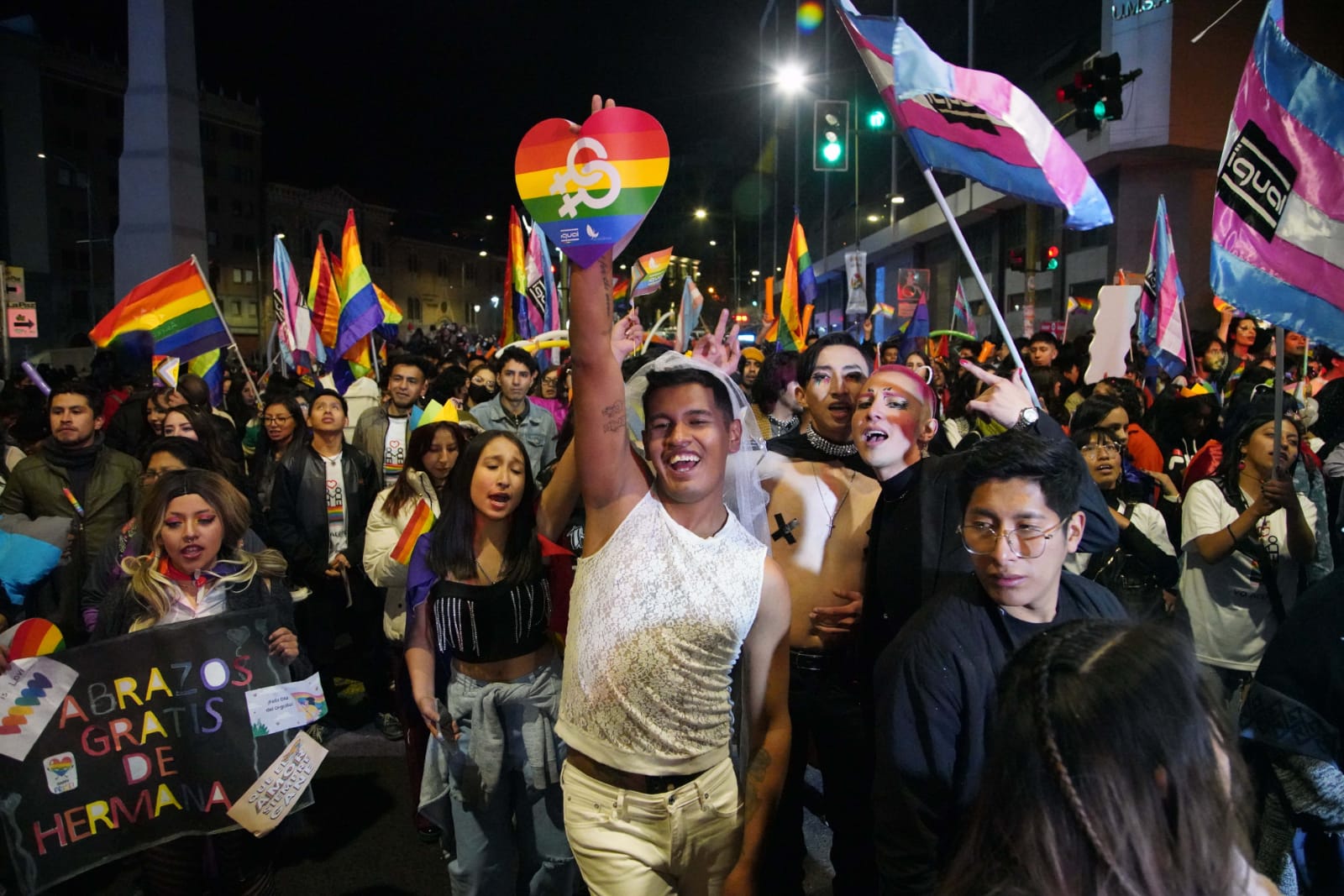 Comunidad LGTBIQ+ reivindica sus derechos en una masiva marcha en La Paz y otros puntos del país