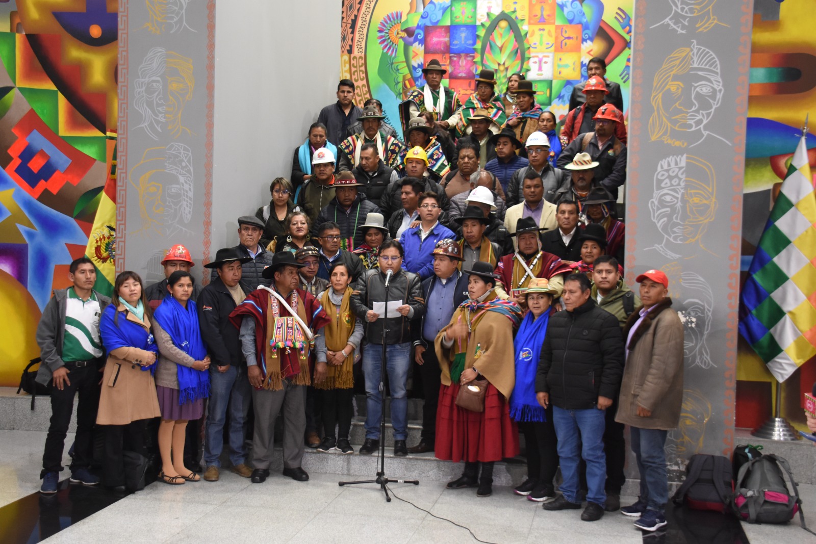 COB y Pacto de Unidad ratifican respaldo al Gobierno, exigen a legisladores aprobar leyes y convocan a un Gran Cabildo Nacional