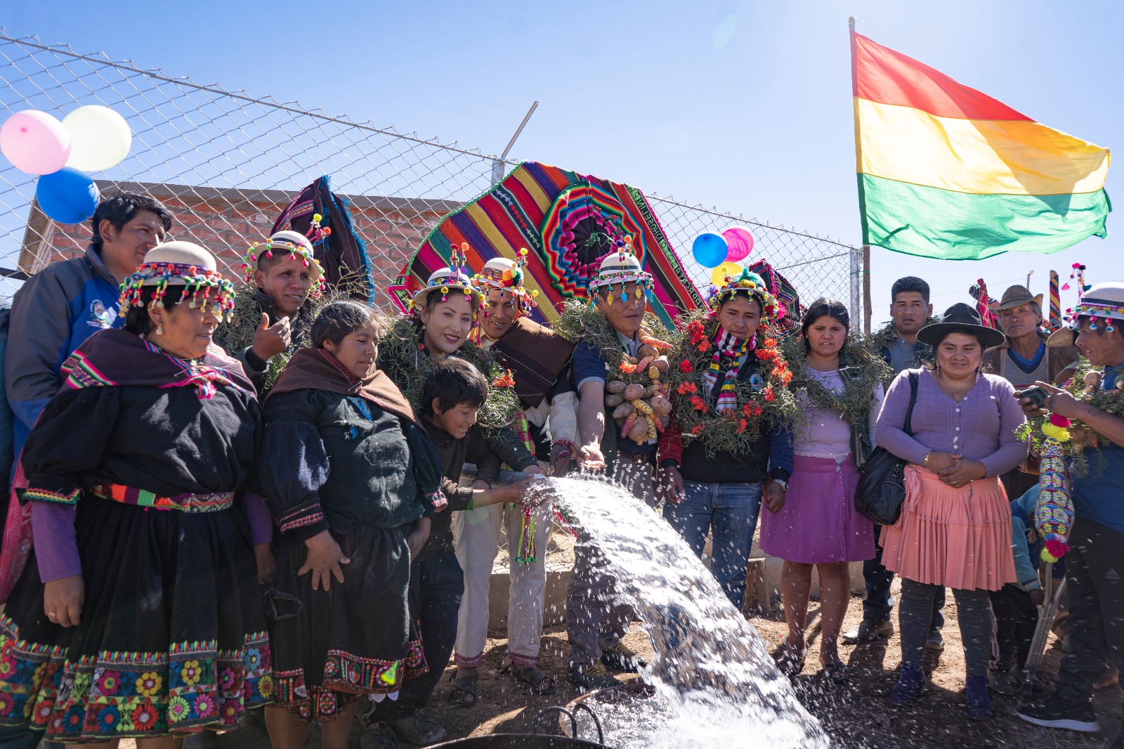 Colquechaca y Ocurí se benefician con sistemas de agua por un valor de Bs 1,7 millones para mejorar su producción