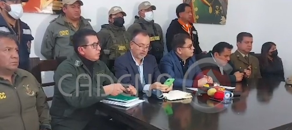 Operativo policial arresta a 14 personas, identifica a dos autores de ataque armado y recupera camión robado en Chile