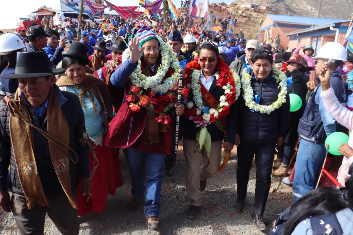 Puerto Mayor de Carabuco estrena 30 viviendas con una inversión de Bs 2 millones