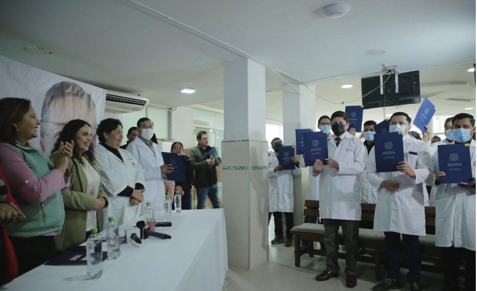 Gobierno refuerza atención en el Instituto Oncológico de Santa Cruz con 13 ítems de profesionales 