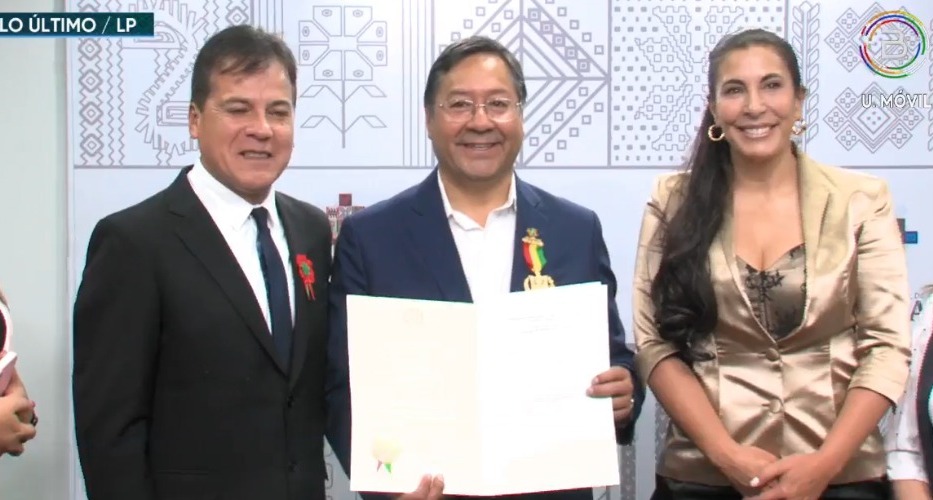 Concejo Municipal distingue al presidente Arce por su aporte al desarrollo y la democracia
