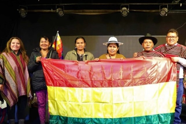 Artesanos tradicionales de Bolivia participan de la Exposición Ruraq Maki en Perú