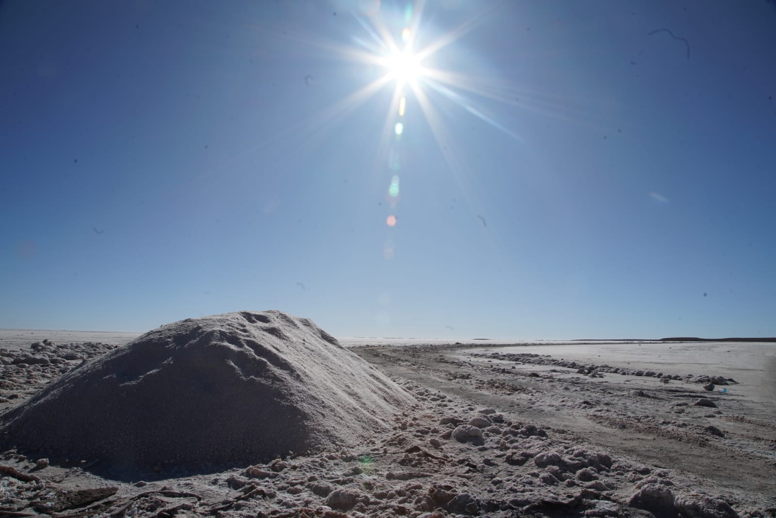 Bolivia tramita la certificación internacional de las nuevas 2 millones de toneladas de litio 