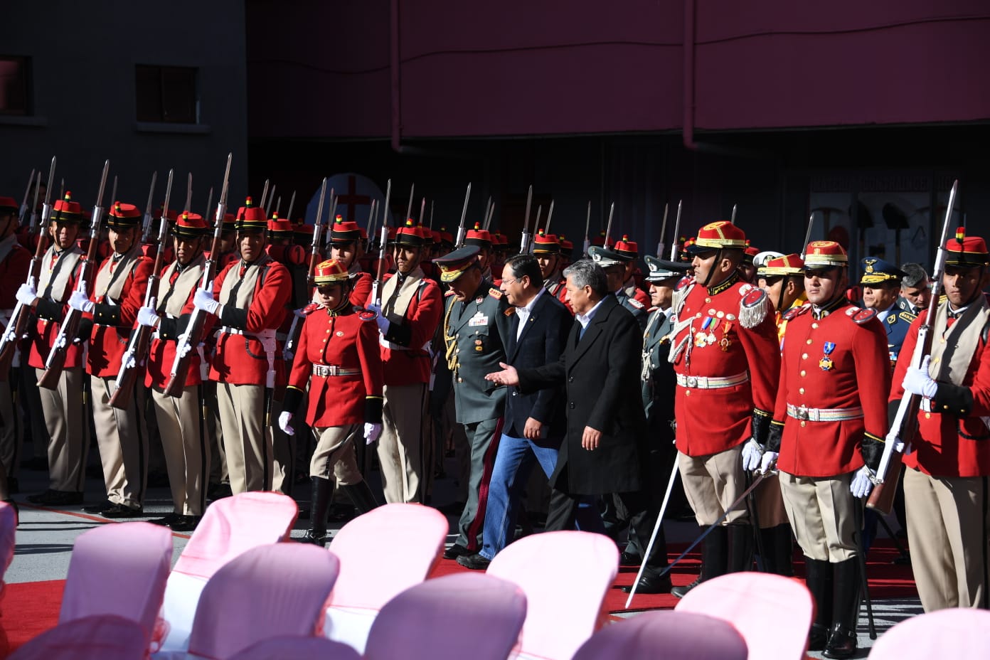 Presidente exhorta a los Colorados de Bolivia a “mantenerse siempre al lado de su pueblo” y resguardar el orden Constitucional