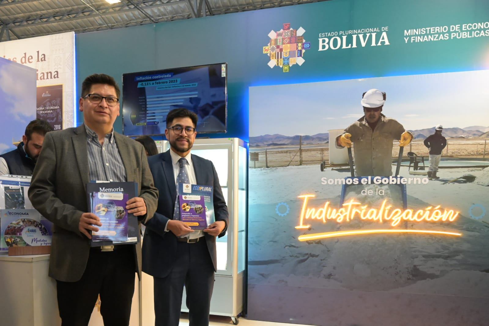 Economía expone los presupuestos históricos del Estado en la FIL de La Paz