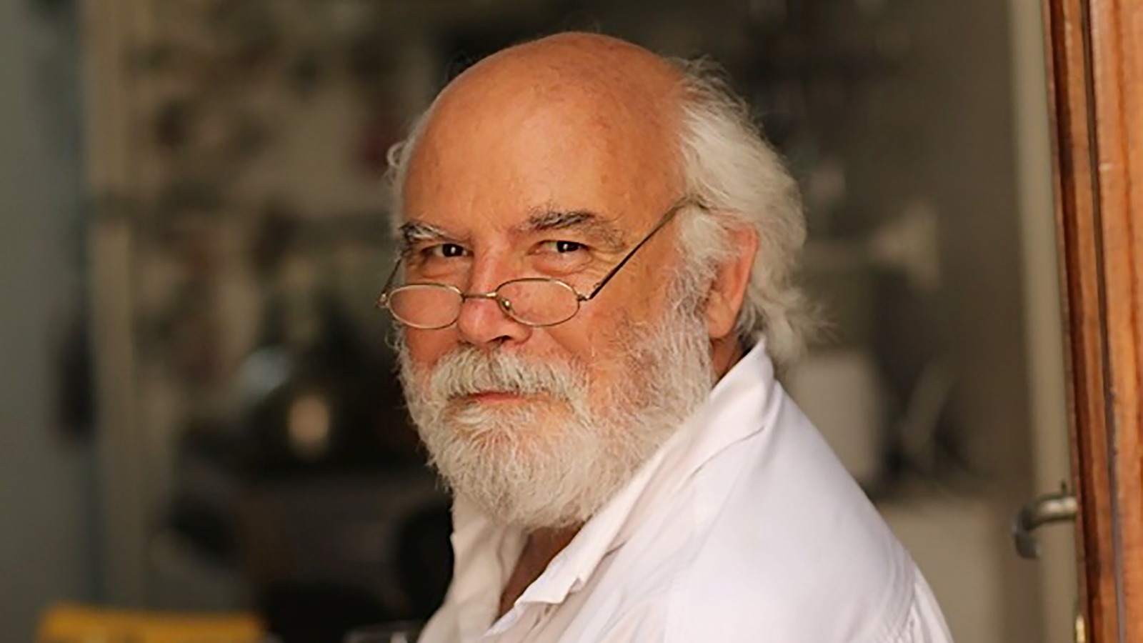 El escritor Juan Sasturain presentará la conferencia “Cortázar: a 60 años de Rayuela” en la Feria del Libro de La Paz