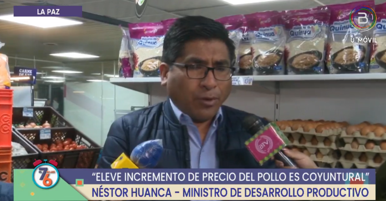 Ministro afirma que hay suficiente producción de carne de pollo y sospecha que intermediarios alzaron el precio