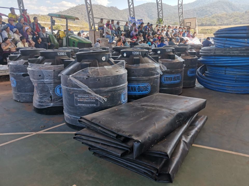 Ministro de Defensa: Estamos trabajando para que no falte agua en los municipios