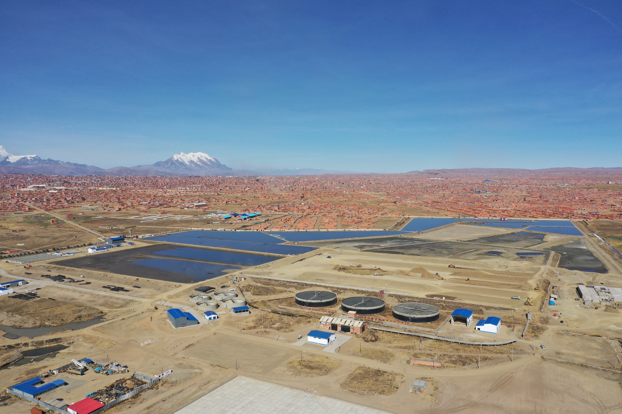 Ampliación de la Planta de Tratamiento de Aguas Residuales de Puchukollo tiene avance del 82%